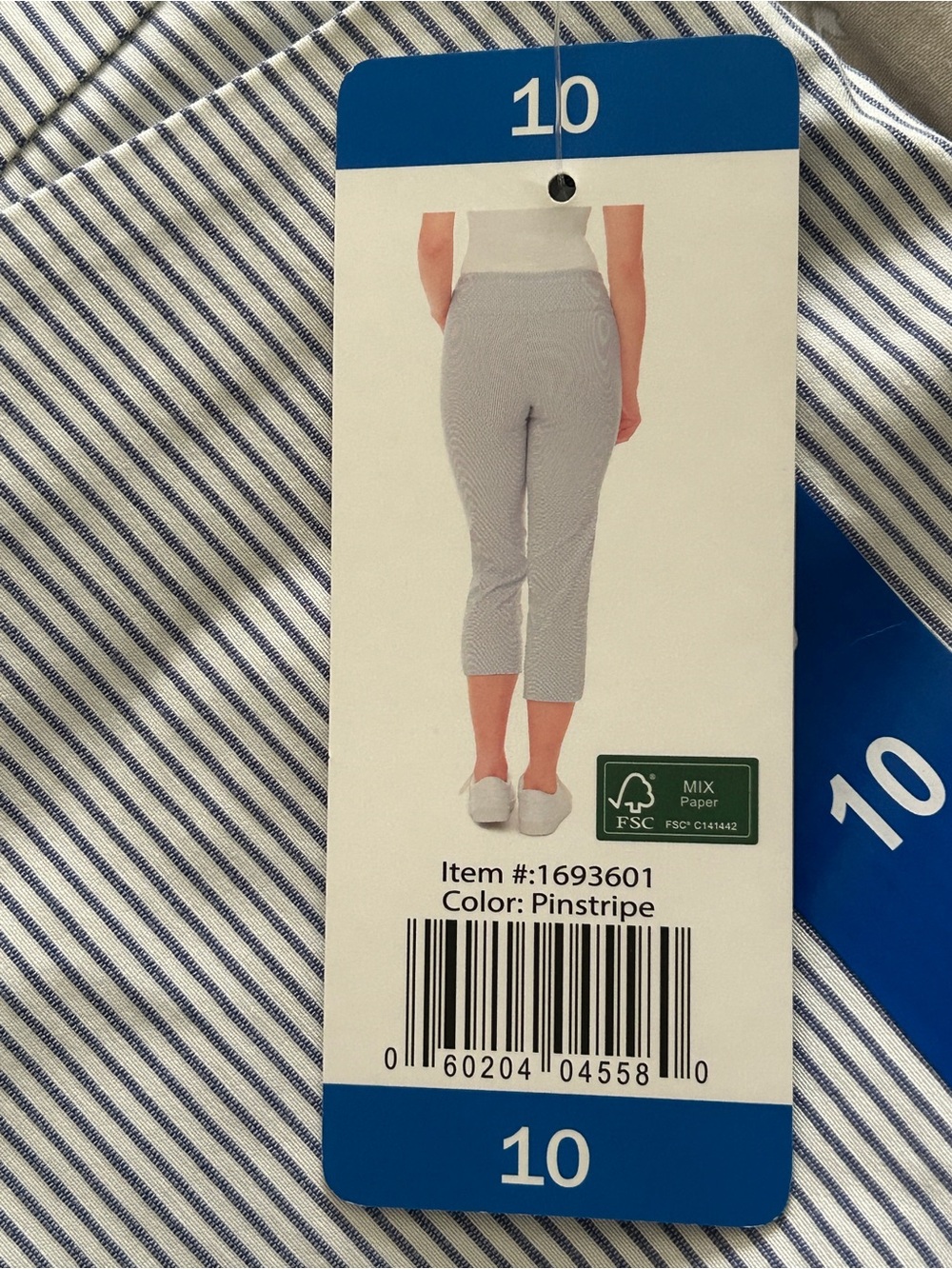 S.C.&Co Women Petal Slit Capri Pull On Tummy Control Pants. - Picture 7 of 7